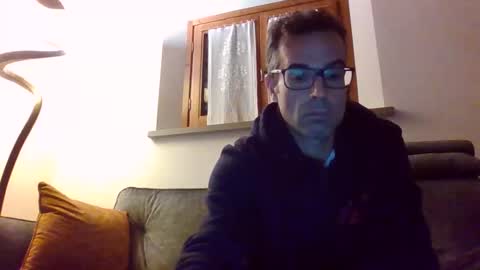 Snapshot of simmeturbate chatting on 10/28/25, 10:34 Italiandaddyitalydickassbottomassholecomshowmasturbatenudeboyitalyatleticcutemuscolarhardcockdickboy online show from 10/28/25, 10:34