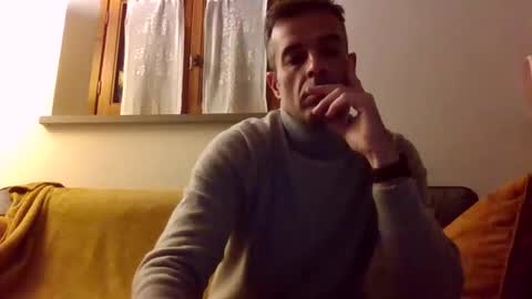 Snapshot of simmeturbate chatting on 11/30/25, 10:03 Italiandaddyitalydickassbottomassholecomshowmasturbatenudeboyitalyatleticcutemuscolarhardcockdickboy online show from 11/30/25, 10:03