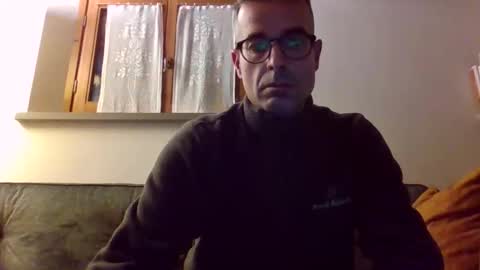 Snapshot of simmeturbate chatting on 12/14/25, 09:30 Italiandaddyitalydickassbottomassholecomshowmasturbatenudeboyitalyatleticcutemuscolarhardcockdickboy online show from 12/14/25, 09:30