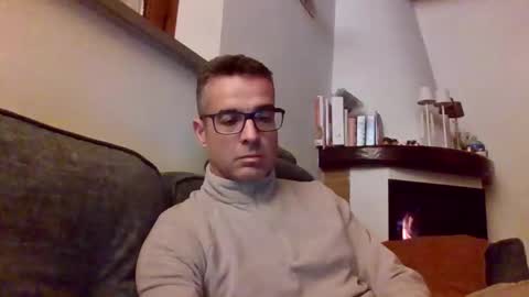 Snapshot of simmeturbate chatting on 02/24/26, 10:30 Italiandaddyitalydickassbottomassholecomshowmasturbatenudeboyitalyatleticcutemuscolarhardcockdickboy online show from 02/24/26, 10:30