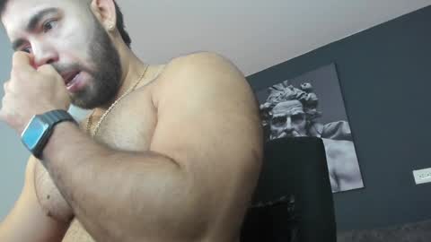 Snapshot of simon_leon01 chatting on 01/22/25, 12:17 simon_leon01 online show from 01/22/25, 12:17