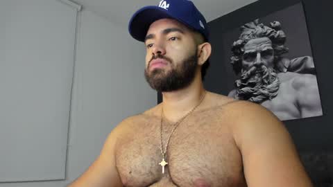 Snapshot of simon_leon01 chatting on 02/26/25, 12:27 simon_leon01 online show from 02/26/25, 12:27