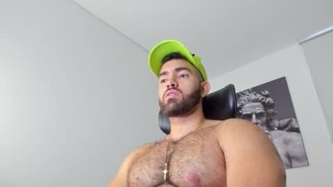 simon_leon01 online show from 03/10/26, 10:48