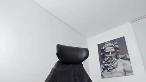 simon_leon01 online show from 04/24/26, 01:19