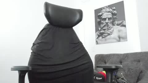 simon_leon01 online show from 05/11/26, 12:33