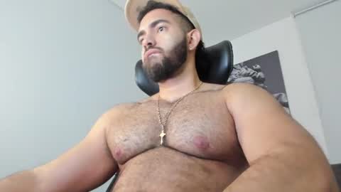 simon_leon01 online show from 06/17/26, 12:13