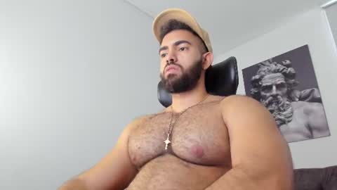 simon_leon01 online show from 06/25/26, 10:58
