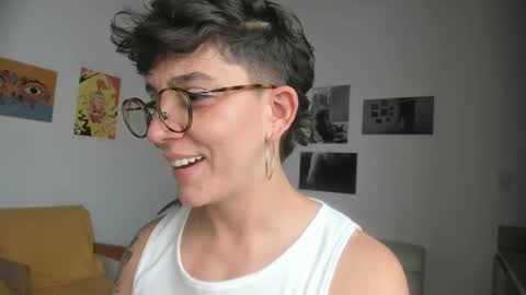 Sim. online show from 02/11/25, 06:44