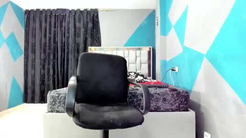 Snapshot of simonkeler chatting on 02/16/25, 02:20 SIMON KELER online show from 02/16/25, 02:20