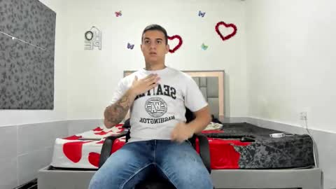 Snapshot of simonkeler chatting on 10/03/25, 10:56 SIMON KELER online show from 10/03/25, 10:56