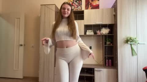 Snapshot of simonnevanderhyde chatting on 05/14/26, 02:13 Eliona online show from 05/14/26, 02:13