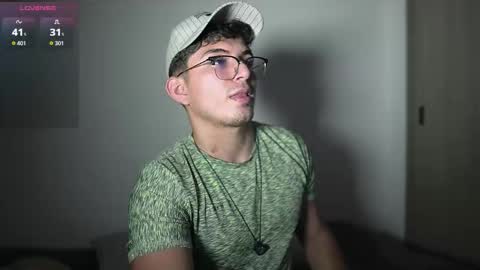 Snapshot of simoon_01 chatting on 02/04/26, 11:09 SIMOON online show from 02/04/26, 11:09