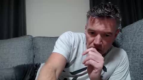 Snapshot of simplelife0 chatting on 11/22/25, 05:34 Ricky online show from 11/22/25, 05:34