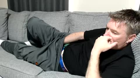 Snapshot of simplelife0 chatting on 06/11/26, 02:04 Ricky online show from 06/11/26, 02:04