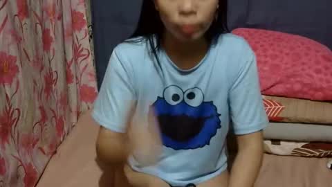 Snapshot of simply_me143 chatting on 03/12/26, 12:06 mia online show from 03/12/26, 12:06