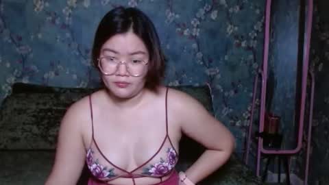 zia online show from 01/12/26, 01:38