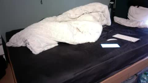 Snapshot of simplyminded chatting on 01/11/26, 12:10 simplyminded online show from 01/11/26, 12:10