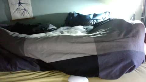 Snapshot of simplyminded chatting on 03/18/26, 09:01 simplyminded online show from 03/18/26, 09:01