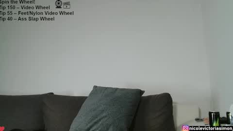 Snapshot of simsibaby chatting on 09/24/25, 10:13 Simsi online show from 09/24/25, 10:13