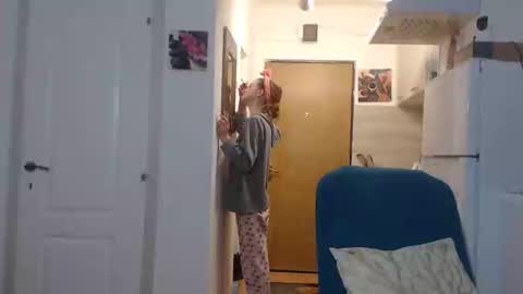 simyhvn online show from 02/25/25, 05:08