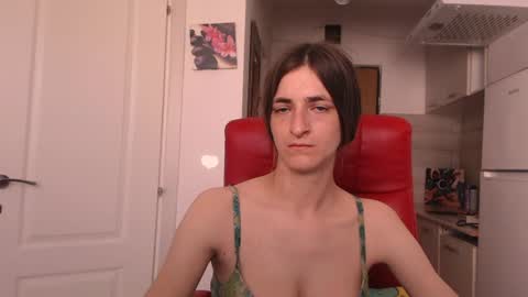 simyhvn online show from 06/17/26, 07:55