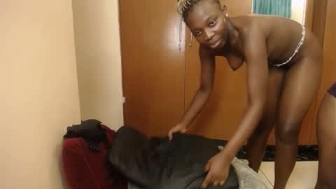 Elsie  online show from 03/18/26, 07:50