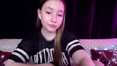 Sindi online show from 12/17/24, 05:47