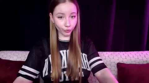 Sindi online show from 12/22/24, 12:49