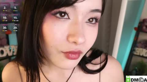 Snapshot of sindy_cet chatting on 04/24/26, 08:11 Eva online show from 04/24/26, 08:11
