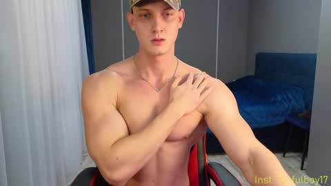 Snapshot of sinffuly chatting on 01/30/25, 06:43 Richard online show from 01/30/25, 06:43