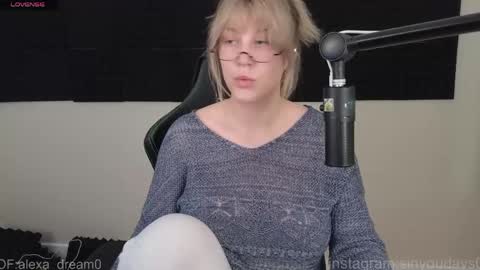 wwoooooooooooof online show from 05/13/26, 08:49