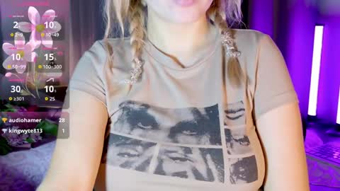 Kate online show from 04/28/26, 12:31