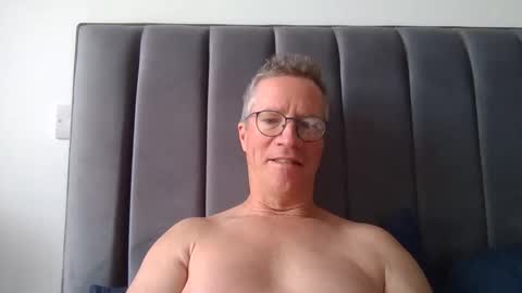 Snapshot of sinfulpulse69 chatting on 05/31/26, 07:26 sinfulpulse69 online show from 05/31/26, 07:26