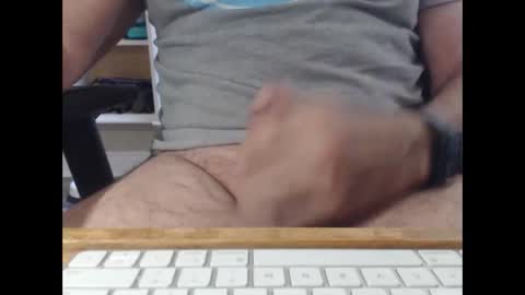 Snapshot of singlemaleca chatting on 03/15/26, 10:38 SingleMaleCA online show from 03/15/26, 10:38