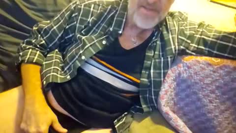 Snapshot of sings4you2 chatting on 01/10/26, 04:14 sings4you2 online show from 01/10/26, 04:14