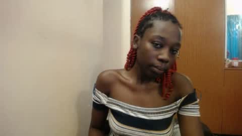 Snapshot of sinn_doll chatting on 05/28/26, 11:07 Elsie online show from 05/28/26, 11:07