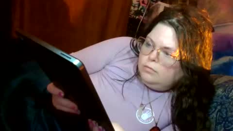 Siofra online show from 11/06/25, 07:15