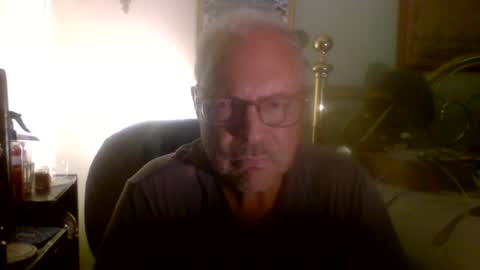Snapshot of sir_fuxalott chatting on 06/16/26, 01:25 Sir Kevin of Sevin online show from 06/16/26, 01:25