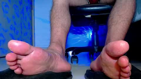 Snapshot of sir_kev66 chatting on 09/12/25, 01:06 only foot worshipers here online show from 09/12/25, 01:06