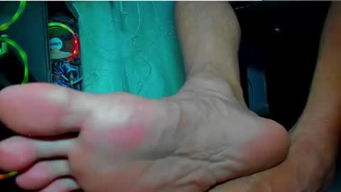 Snapshot of sir_kev66 chatting on 06/24/26, 07:29 only foot worshipers here online show from 06/24/26, 07:29
