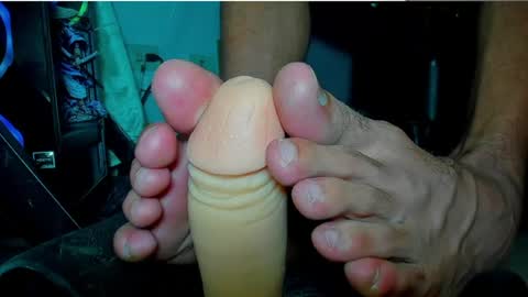 Snapshot of sir_kev66 chatting on 07/07/26, 02:25 only foot worshipers here online show from 07/07/26, 02:25