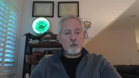 Snapshot of sir_lust_alot chatting on 12/08/24, 09:41 Don Roberto online show from 12/08/24, 09:41