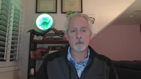 Snapshot of sir_lust_alot chatting on 12/24/24, 12:11 Don Roberto online show from 12/24/24, 12:11