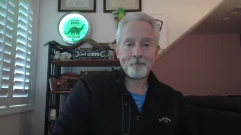 Snapshot of sir_lust_alot chatting on 01/11/25, 09:04 Don Roberto online show from 01/11/25, 09:04