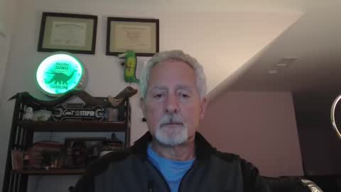 Snapshot of sir_lust_alot chatting on 03/05/25, 02:36 Don Roberto online show from 03/05/25, 02:36