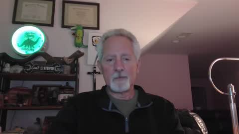 Snapshot of sir_lust_alot chatting on 03/09/25, 04:16 Don Roberto online show from 03/09/25, 04:16