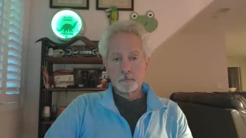 Snapshot of sir_lust_alot chatting on 05/10/26, 10:53 Don Roberto online show from 05/10/26, 10:53