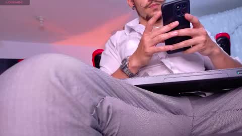 Snapshot of sir_wllliam chatting on 03/20/26, 09:19 William independent models online show from 03/20/26, 09:19