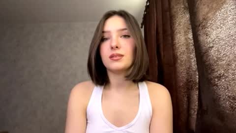 Snapshot of sirenapen chatting on 02/18/26, 02:07 Aurora online show from 02/18/26, 02:07