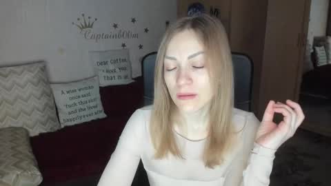 sirenasilk online show from 12/18/25, 03:23